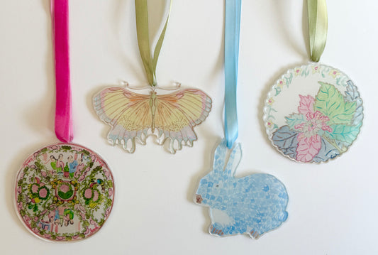 Acrylic Wreath Charms- The China Cabinet