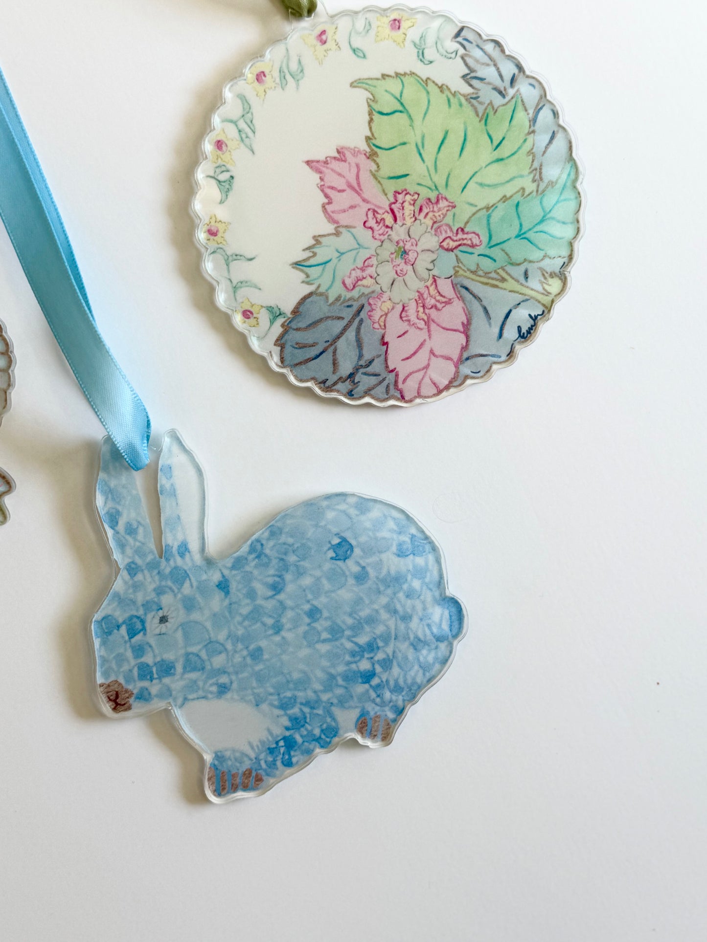 Acrylic Wreath Charms- The China Cabinet