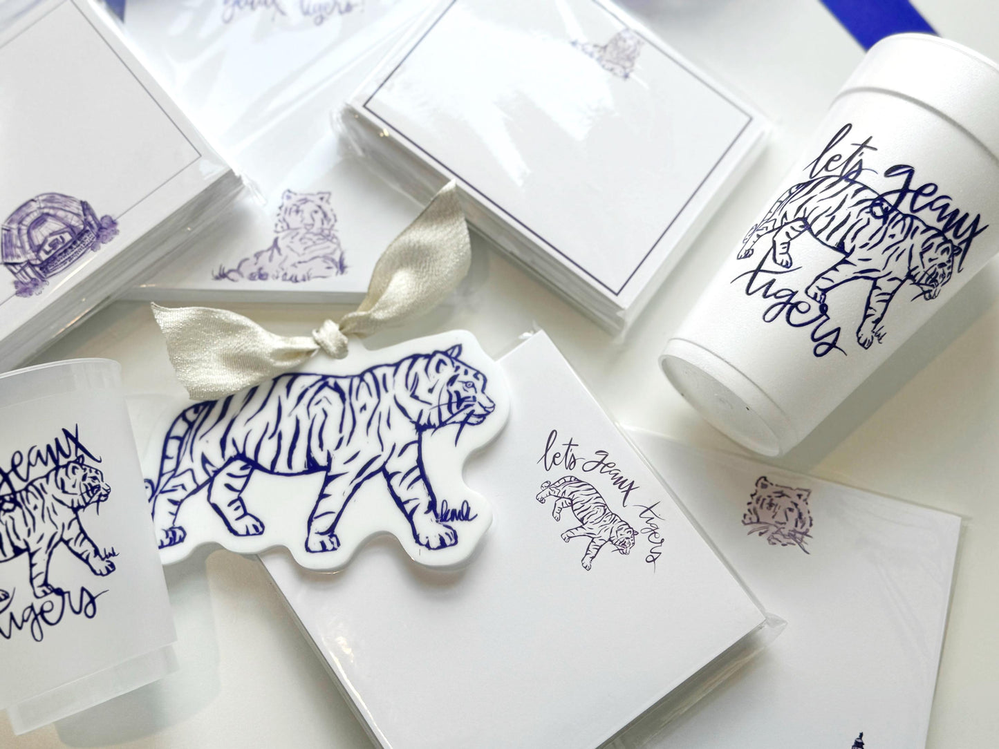 Tiger Wreath Charm Ornament