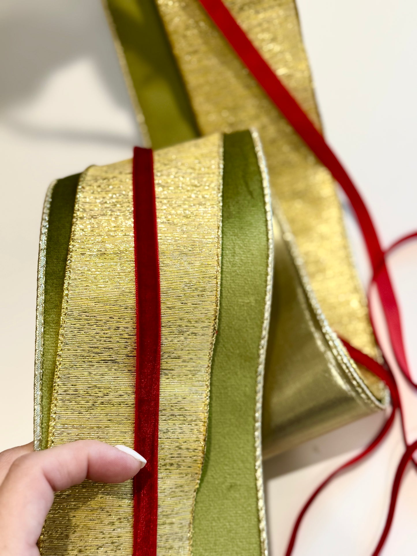 Christmas Holiday Wreath Ribbon Sets