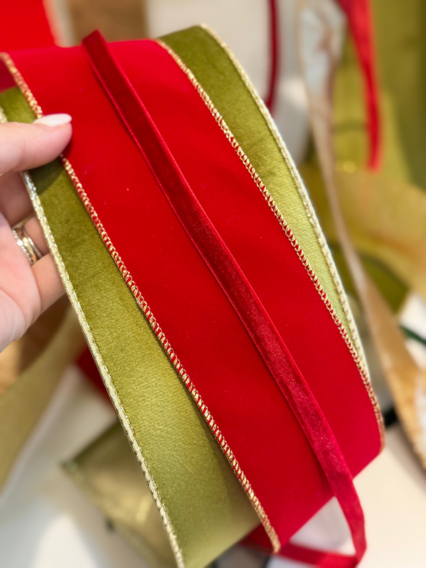 Christmas Holiday Wreath Ribbon Sets